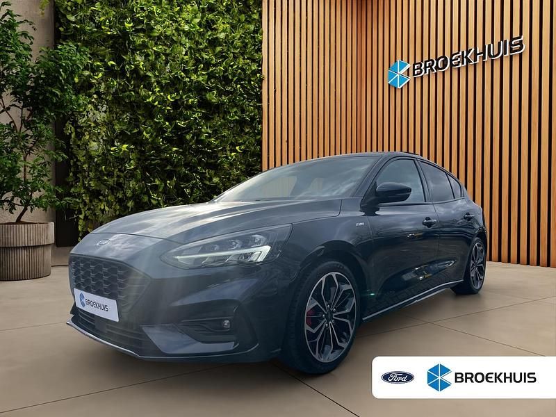 Blauw Gebruikt 2021 Ford Focus Business Edition Hatchback | € 19.950 (Iets duurder) - Afbeelding 1/4