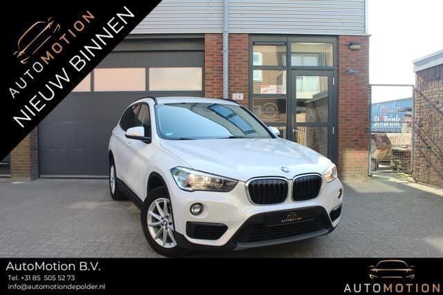 Wit Gebruikt 2018 BMW X1 Executive SUV | € 16.500 (Super prijs) - Afbeelding 1/4