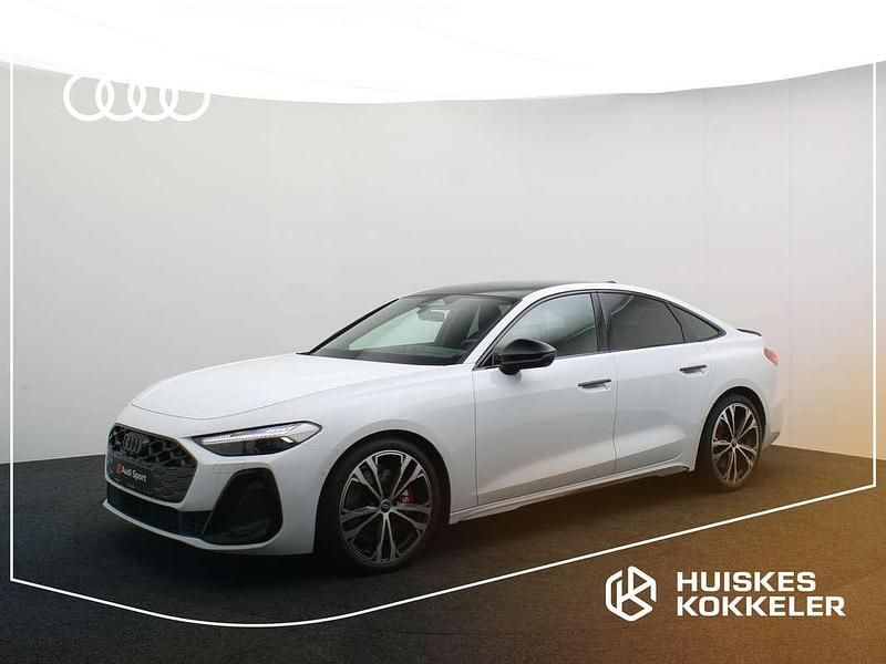 Wit Nieuw 2025 Audi S5 Ambiente Sedan | € 99.950 (Iets duurder) - Afbeelding 1/4
