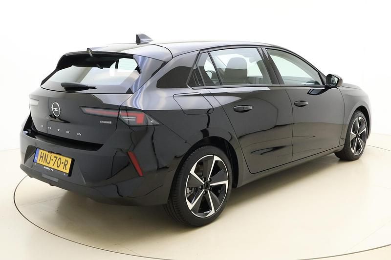 Nieuw Opel Astra GS Line 181 PK (133 kW) 2025 Zwart Hatchback