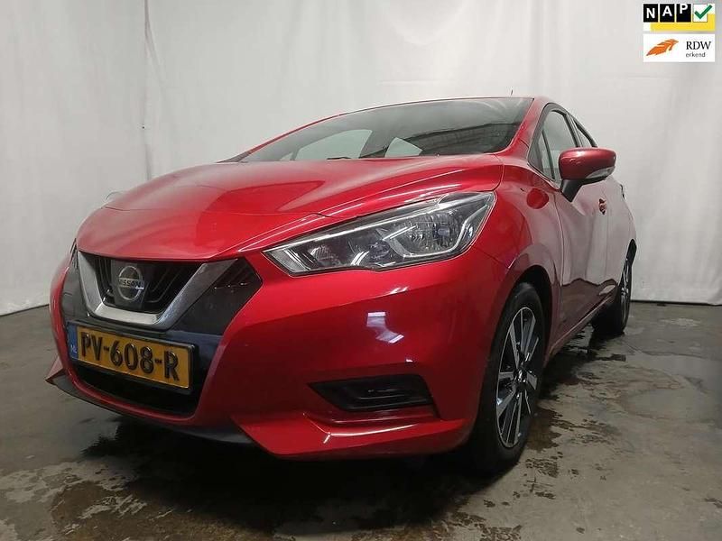 Rood (metallic) Gebruikt 2017 Nissan Micra Acenta Hatchback | € 4.900 (Super prijs) - Afbeelding 1/4