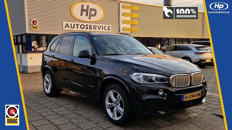 Zwart Gebruikt 2017 BMW X5 Executive SUV | € 32.500 (Eerlijke prijs) - Afbeelding 1/4