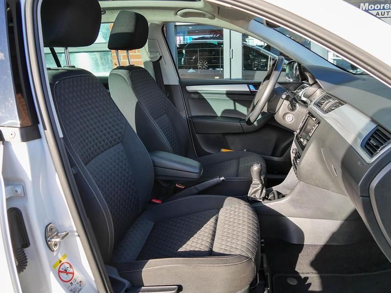 Occasion Skoda Rapid Drive 97 PK (71 kW) 2018 Wit Hatchback