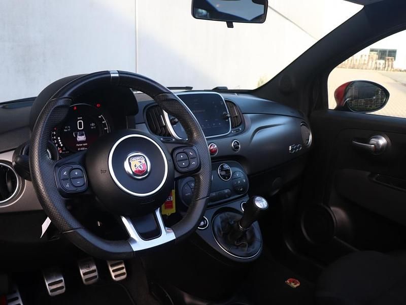 Occasion Abarth 595 Pista 161 PK (118 kW) 2018 Zwart Cabriolet