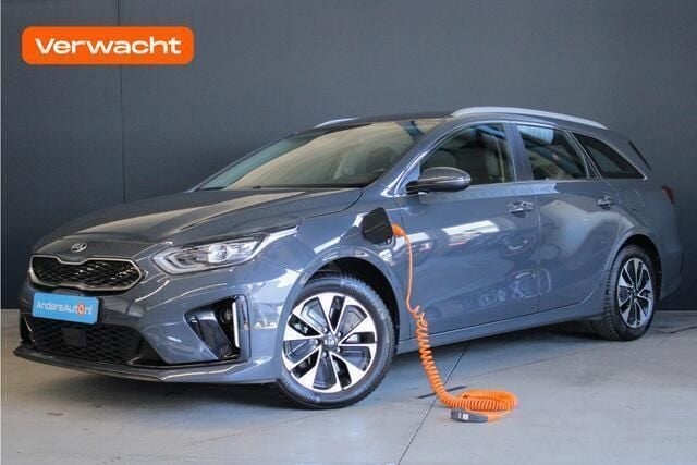 Grijs, metallic lak Gebruikt 2020 Kia Ceed Sportswagon Stationwagen | € 21.495 (Eerlijke prijs) - Afbeelding 1/4