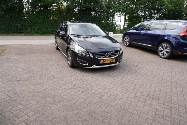Zwart Gebruikt 2011 Volvo V60 Stationwagen | € 7.144 (Eerlijke prijs) - Afbeelding 1/4