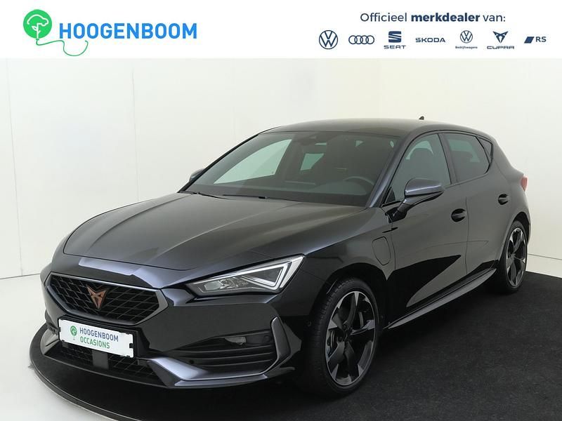 Zwart Gebruikt 2022 Cupra Leon Hatchback | € 24.750 (Goede deal) - Afbeelding 1/4