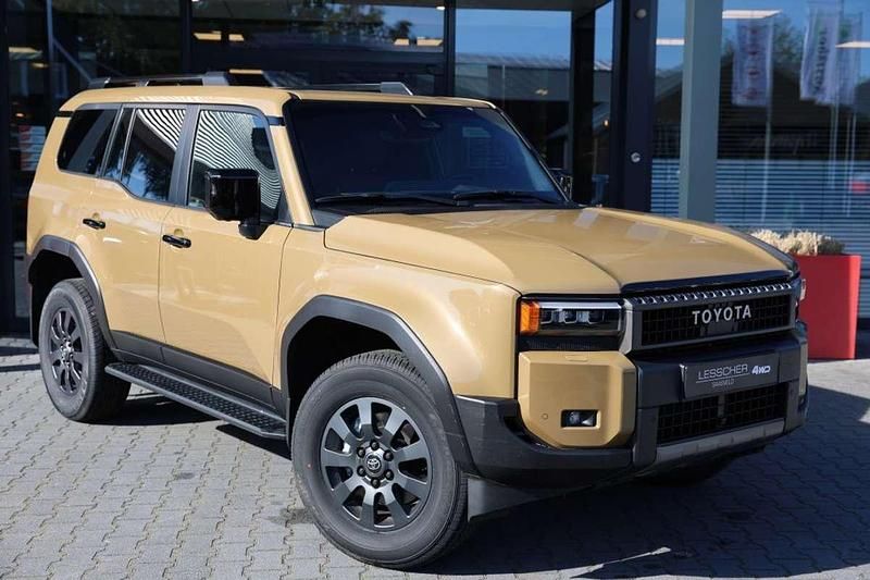 Beige Nieuw 2024 Toyota Land Cruiser Executive SUV | € 96.794 (Eerlijke prijs) - Afbeelding 1/4