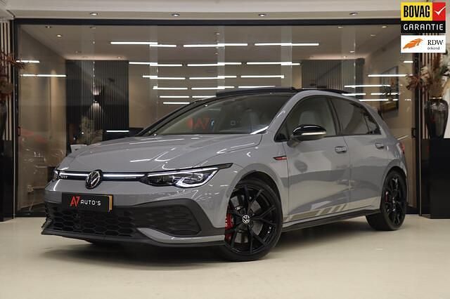 Grijs Occasion 2022 VW Golf VIII Style Hatchback | € 38.950 (Eerlijke prijs) - Afbeelding 1/4