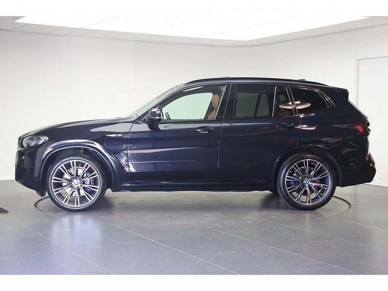 M carbonschwarz (donker zwart metallic) Gebruikt 2024 BMW X3 Comfort Edition SUV | € 69.950 (Duur) - Afbeelding 1/2