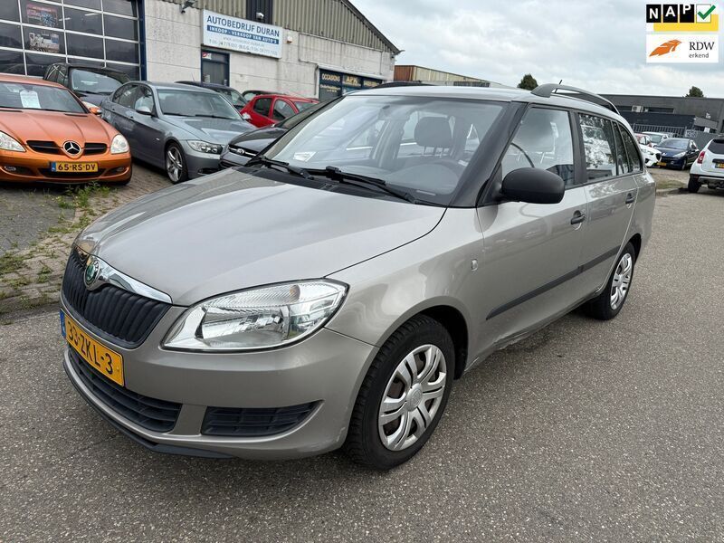 Beige Gebruikt 2013 Skoda Fabia Stationwagen | € 2.750 (Goede deal) - Afbeelding 1/4