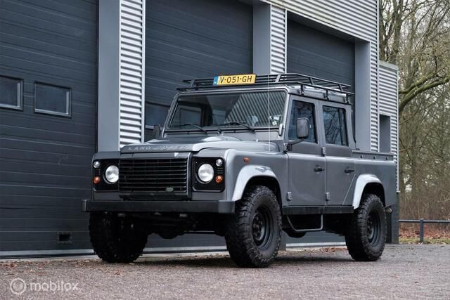 Occasion Land Rover Defender 122 PK (89 kW) 2010 Zilver, metallic lak SUV