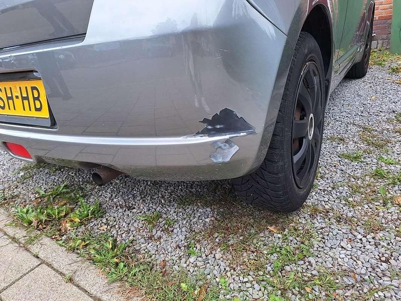 Grijs Gebruikt 2006 Suzuki Swift GLS Hatchback | € 650 (Super prijs) - Afbeelding 1/4