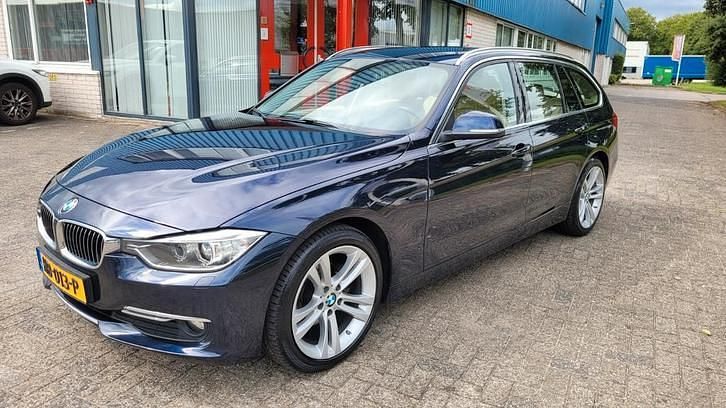 Gebruikt 2015 BMW 316 Executive Stationwagen | € 9.750 (Eerlijke prijs) - Afbeelding 1/4