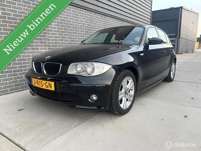 Zwart Gebruikt 2008 BMW 116 Hatchback | € 4.999 (Iets duurder) - Afbeelding 1/4