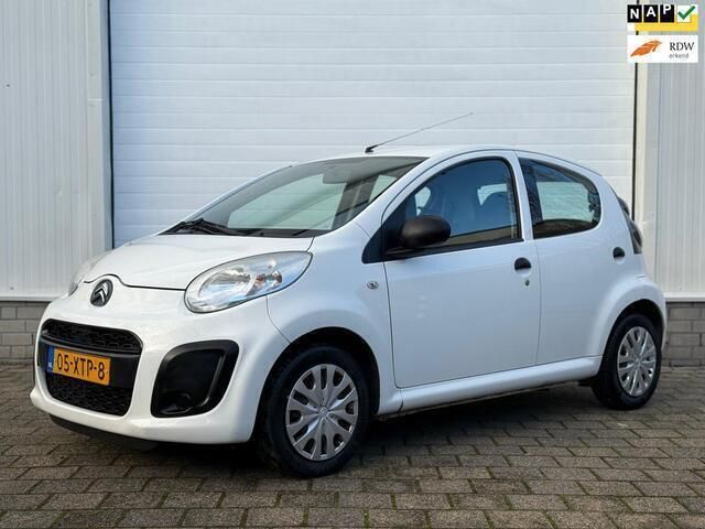 Wit Gebruikt 2012 Citroën C1 Attraction Hatchback | € 3.499 (Eerlijke prijs) - Afbeelding 1/4