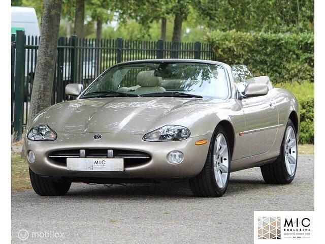 Beige Gebruikt 2003 Jaguar XK8 Cabriolet | € 24.950 (Iets duurder) - Afbeelding 1/4