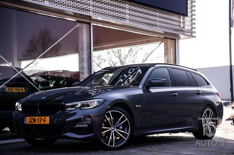 Occasion BMW 330e M Sport 2026 Grijs Stationwagen