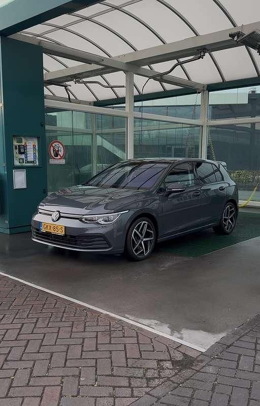 Occasion VW Golf VIII R-line 150 PK (110 kW) 2020 Grijs Stationwagen