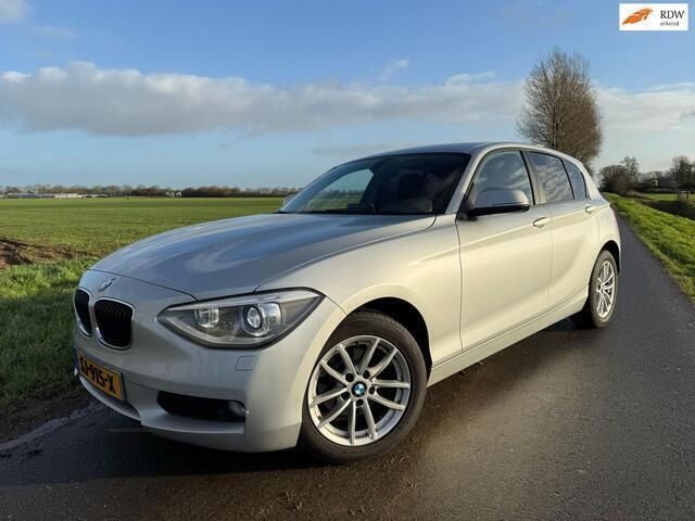 Grijs Gebruikt 2013 BMW 116 Executive Hatchback | € 6.350 (Eerlijke prijs) - Afbeelding 1/4