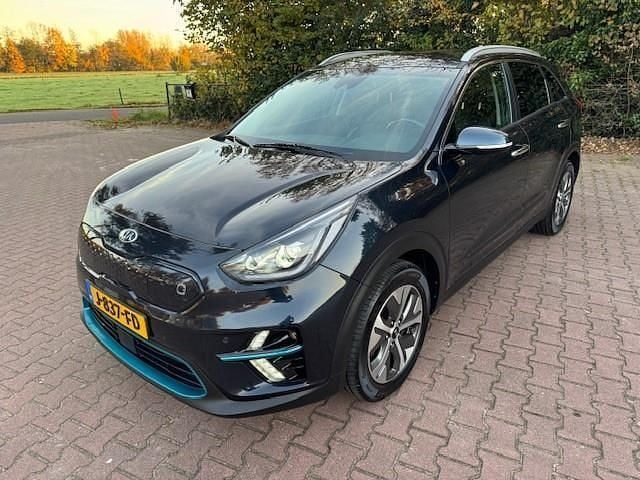 Blauw Gebruikt 2020 Kia e-Niro SUV | € 19.900 (Eerlijke prijs) - Afbeelding 1/4