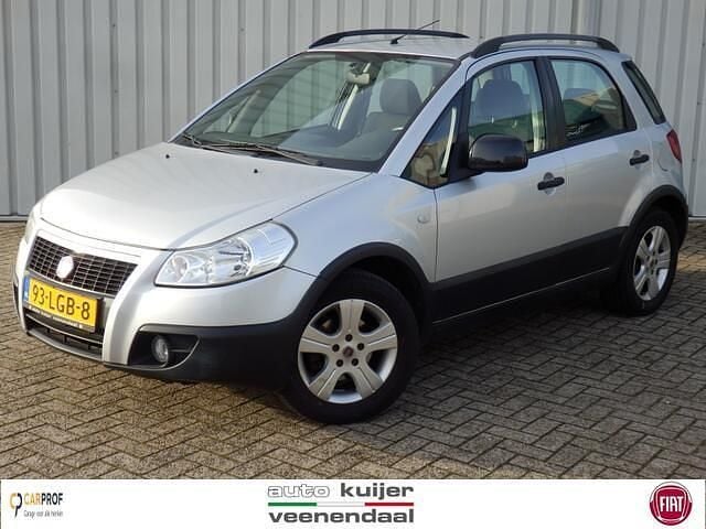 Grijs (metallic) Occasion 2010 Fiat Sedici Dynamic SUV | € 3.450 (Goede deal) - Afbeelding 1/4