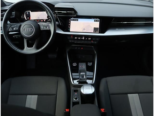 Zwart Gebruikt 2020 Audi A3 Sportback S-Line Hatchback | € 23.995 (Goede deal) - Afbeelding 1/2