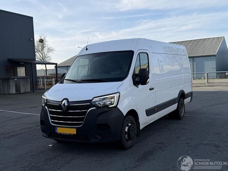 Wit Occasion 2022 Renault Master | € 14.750 - Afbeelding 1/4