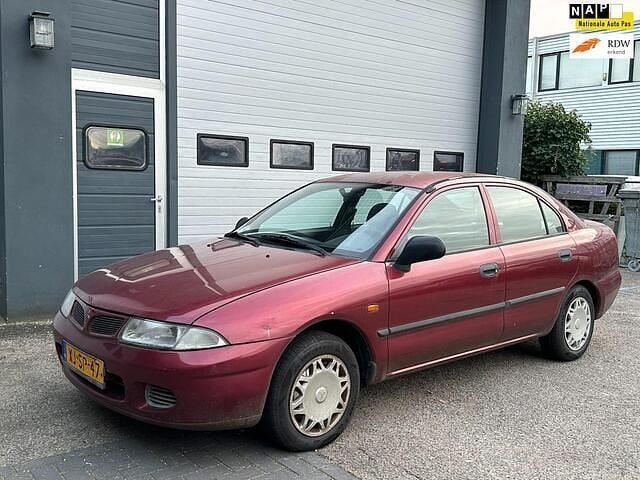 Occasion Mitsubishi Carisma 99 PK (72 kW) 1998 Rood