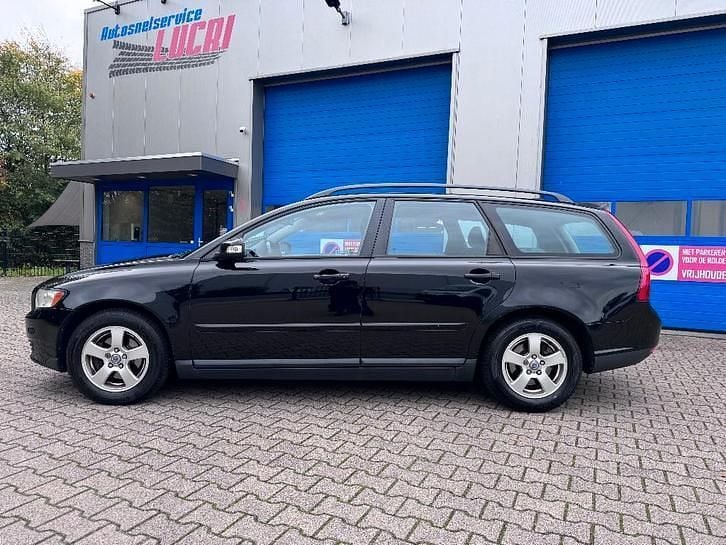 Occasion 2008 Volvo V50 Stationwagen | € 2.950 (Goede deal) - Afbeelding 1/4