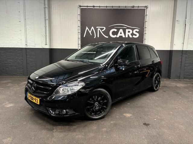 Zwart, metallic lak Gebruikt 2013 Mercedes B200 Prestige MPV | € 11.900 (Eerlijke prijs) - Afbeelding 1/4