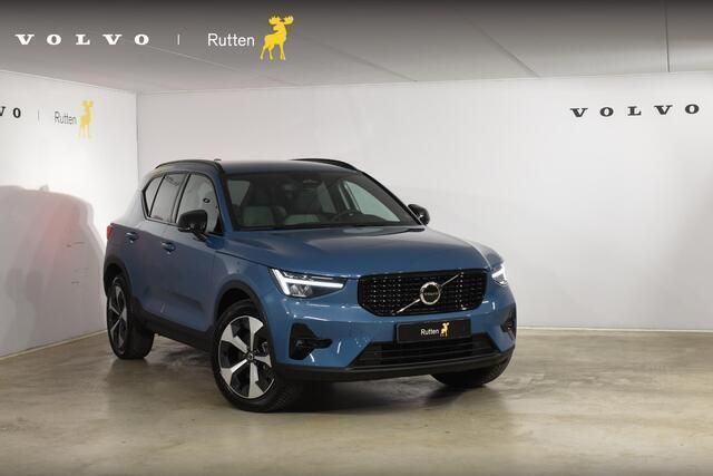 Blauw Gebruikt 2024 Volvo XC40 Plus SUV | € 44.840 (Eerlijke prijs) - Afbeelding 1/4