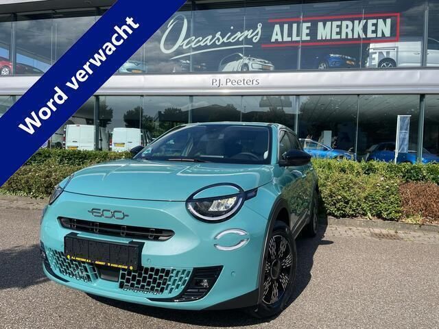 Groen Gebruikt 2024 Fiat 600 Urban SUV | € 28.950 (Eerlijke prijs) - Afbeelding 1/4