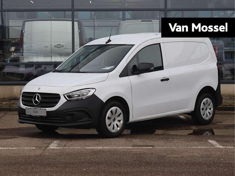 Wit Nieuw 2025 Mercedes Citan 108 Van | € 27.701 (Eerlijke prijs) - Afbeelding 1/4