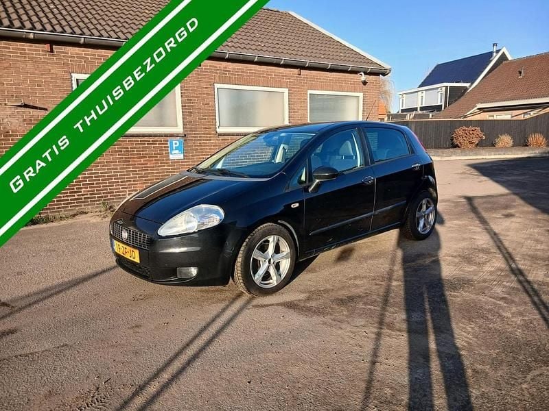 Zwart Occasion 2008 Fiat Grande Punto Sport Hatchback | € 1.999 (Eerlijke prijs) - Afbeelding 1/4