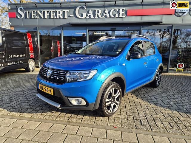 Blauw (metallic) Occasion 2019 Dacia Sandero Stepway Hatchback | € 13.200 (Duur) - Afbeelding 1/4