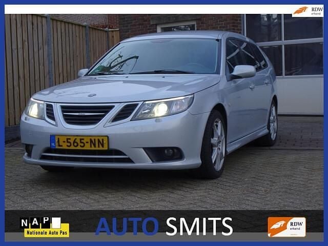 Grijs (metallic) Occasion 2008 Saab 9-3 Linear Stationwagen | € 2.950 (Goede deal) - Afbeelding 1/4