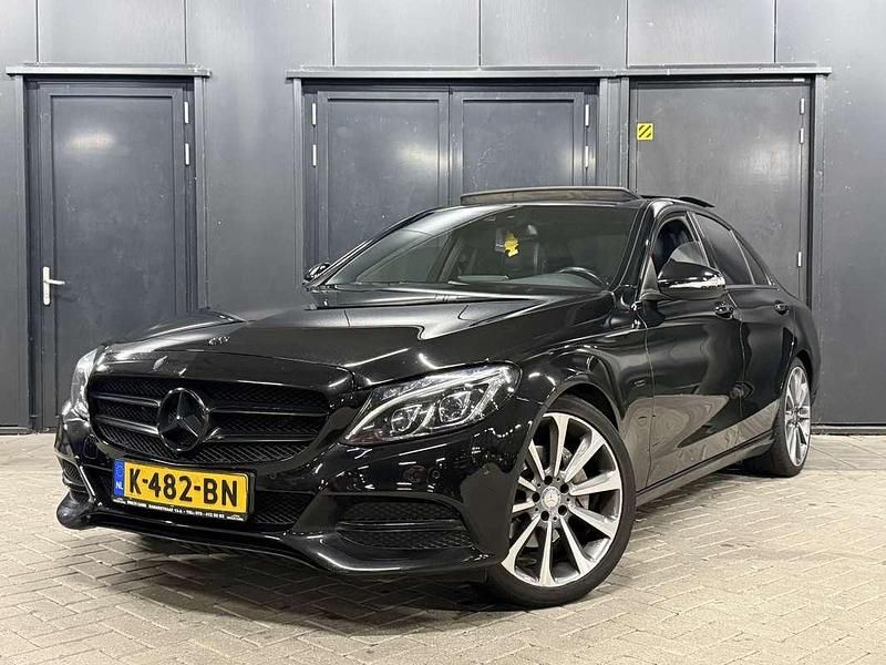 Zwart Gebruikt 2015 Mercedes C250 Prestige Sedan | € 18.450 (Eerlijke prijs) - Afbeelding 1/4