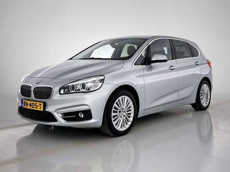 Grijs Gebruikt 2017 BMW 218 Active Tourer Executive MPV | € 16.945 (Goede deal) - Afbeelding 1/4