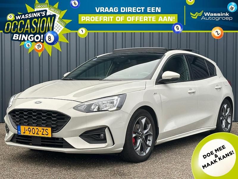 Beige Gebruikt 2020 Ford Focus Business Edition Hatchback | € 19.435 (Iets duurder) - Afbeelding 1/4