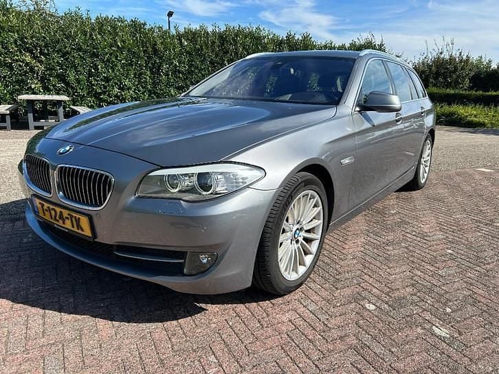 Gebruikt 2013 BMW 530 Executive Stationwagen | € 9.250 (Super prijs) - Afbeelding 1/4