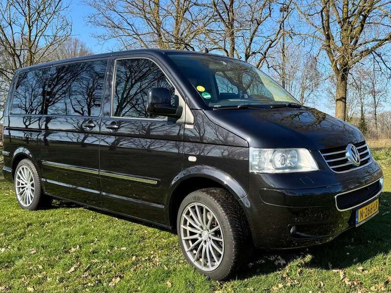 Zwart Gebruikt 2008 VW T5 Highline Van | € 27.500 - Afbeelding 1/4