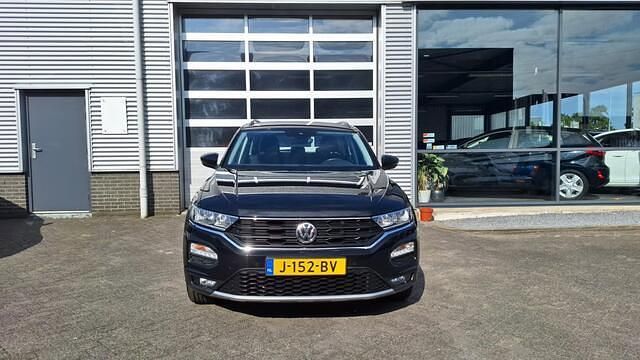 Zwart Gebruikt 2020 VW T-Roc Style SUV | € 16.949 (Goede deal) - Afbeelding 1/3
