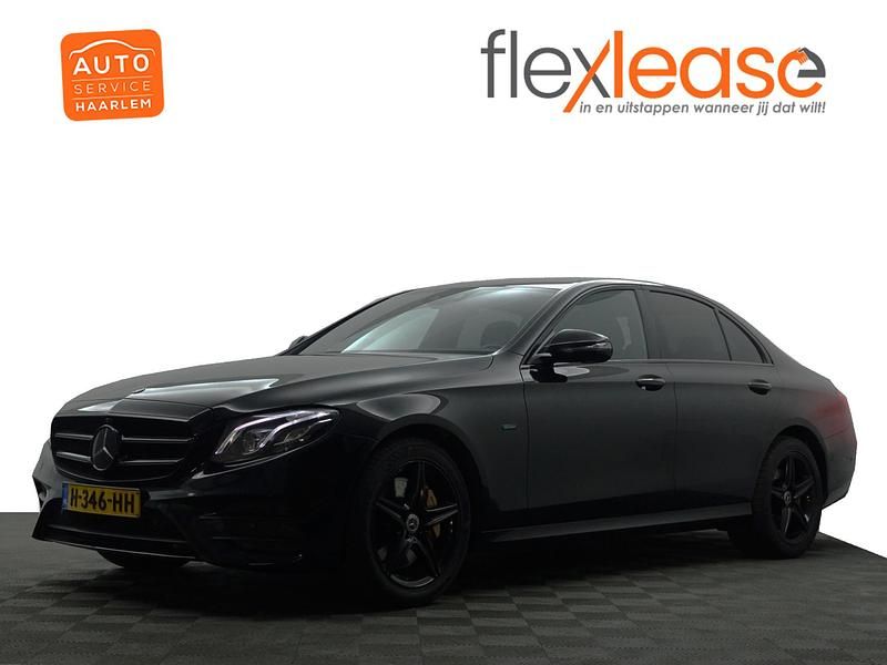 Zwart metallic Gebruikt 2020 Mercedes E300 AMG Sedan | € 39.900 (Iets duurder) - Afbeelding 1/4