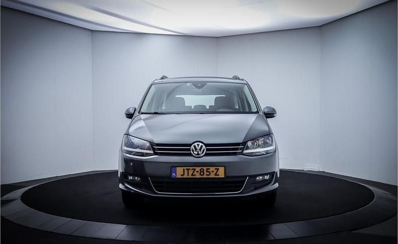 Occasion VW Sharan Comfortline 150 PK (110 kW) 2021 Grijs MPV