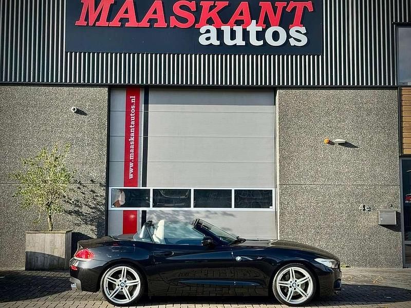Zwart Gebruikt 2010 BMW Z4 M Sport Cabriolet | € 19.999 (Eerlijke prijs) - Afbeelding 1/4