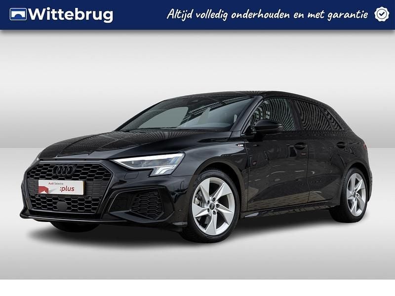 Zwart Gebruikt 2024 Audi A3 Hatchback | € 34.450 (Eerlijke prijs) - Afbeelding 1/2