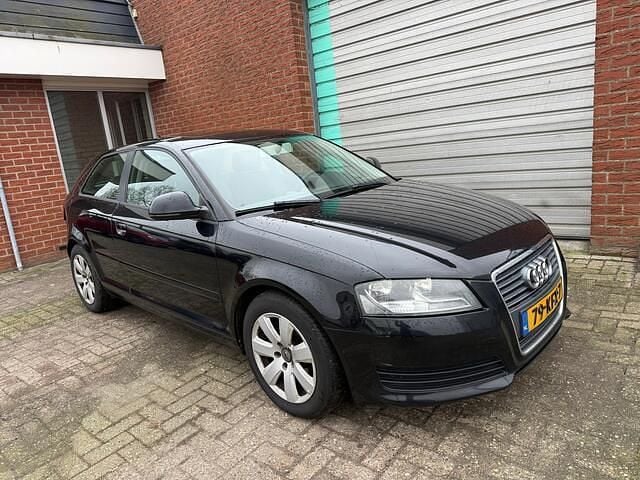 Occasion Audi A3 Attraction 105 PK (77 kW) 2009 Zwart Hatchback