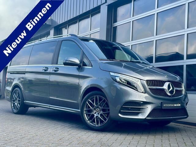 Grijs Gebruikt 2019 Mercedes V300 Avantgarde Edition MPV | € 65.995 - Afbeelding 1/4