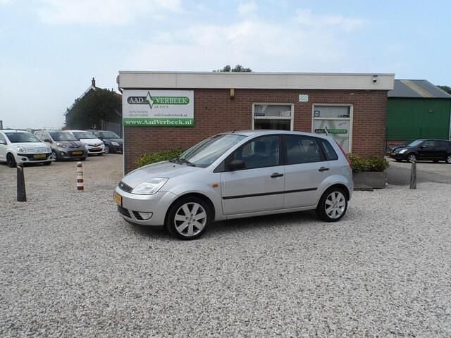 Grijs Gebruikt 2005 Ford Fiesta Ambiente Hatchback | € 1.450 (Goede deal) - Afbeelding 1/4